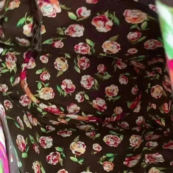 Vera Bradley English Rose Handbag. Back to  school - Picture 3 of 8